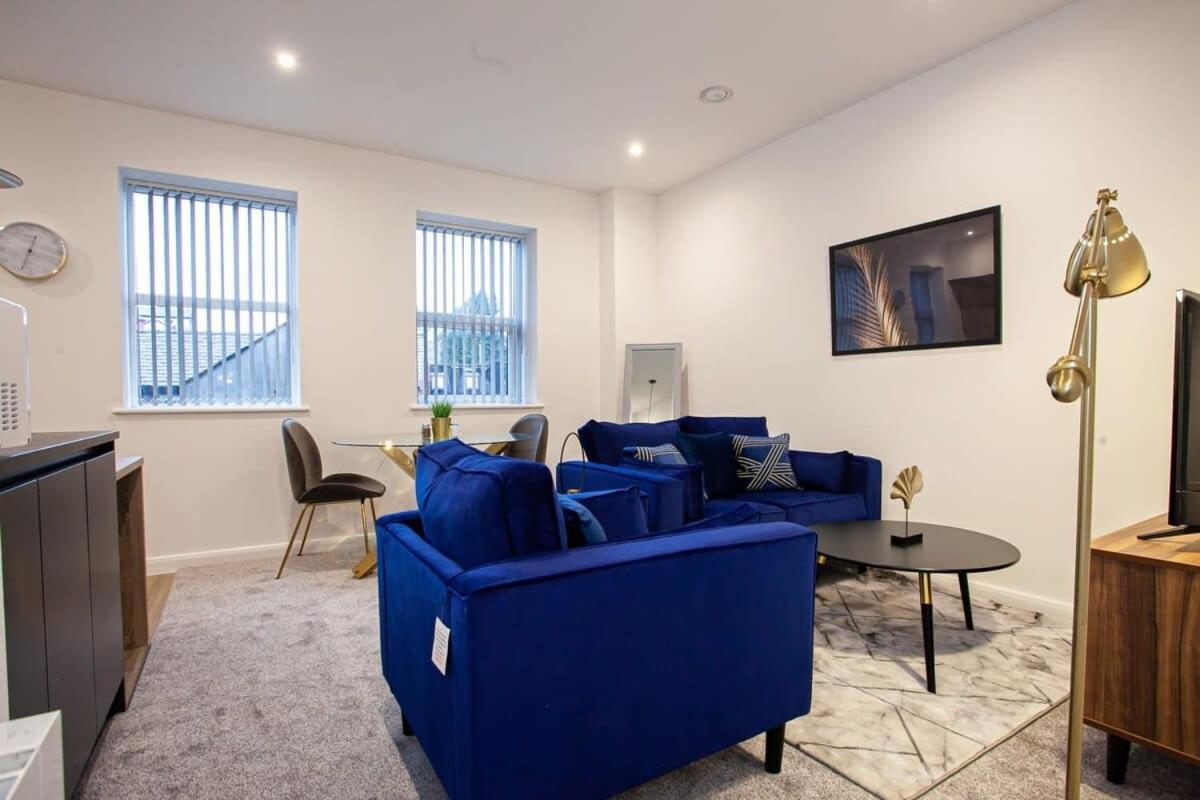 Lovely Open Plan 1 Bedroom Apartment In ボルトン エクステリア 写真